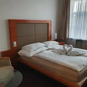 https://hotel-jerabek.praguehotelsweb.com